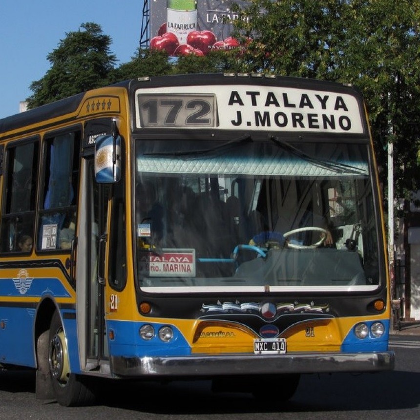 PARO DE COLECTIVOS DE LAS LINEAS DE LA EMPRESA LA CABAÑA